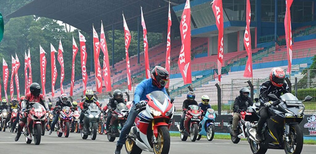 Bikers Jawa Barat Meriahkan Seri Pamungkas ICE Day 2018