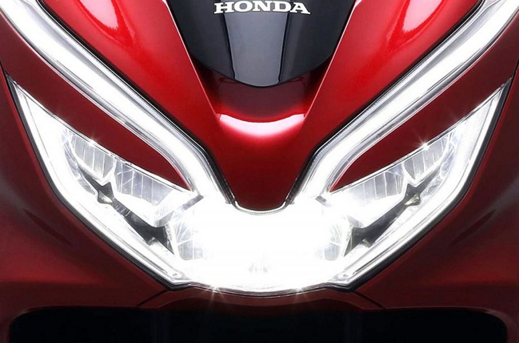 honda pcx 2018 head light ori 1024x678 1