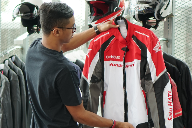 Tips Merawat Jaket Riding