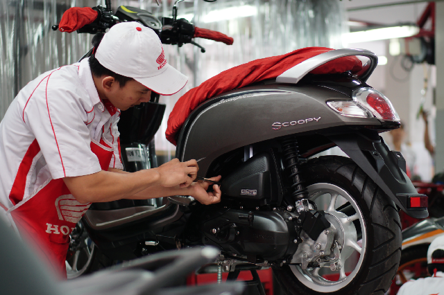 Apa Saja Yang Dilakukan Saat Servis Motor